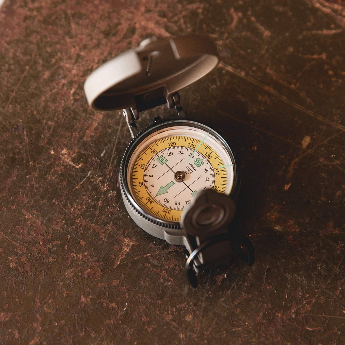 Engineer Compass - Green Bradley Mountain 